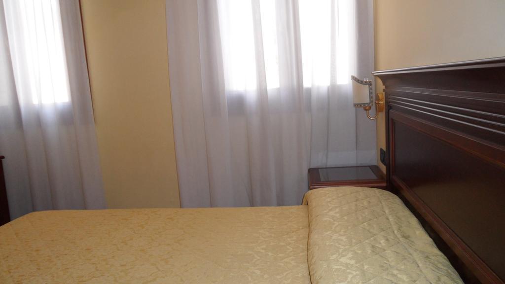 Alloggi Marinella bahay-panuluyan 3*