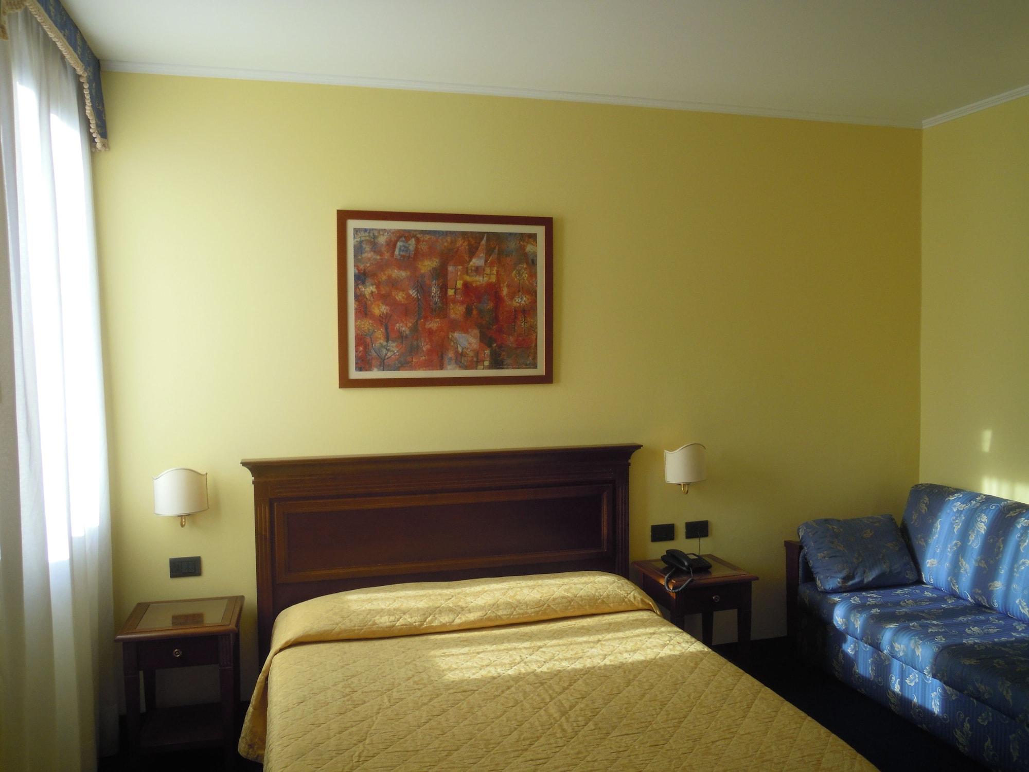Alloggi Marinella bahay-panuluyan