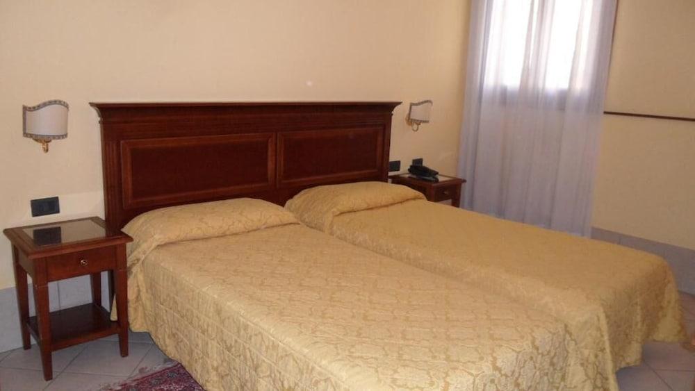 bahay-panuluyan Alloggi Marinella