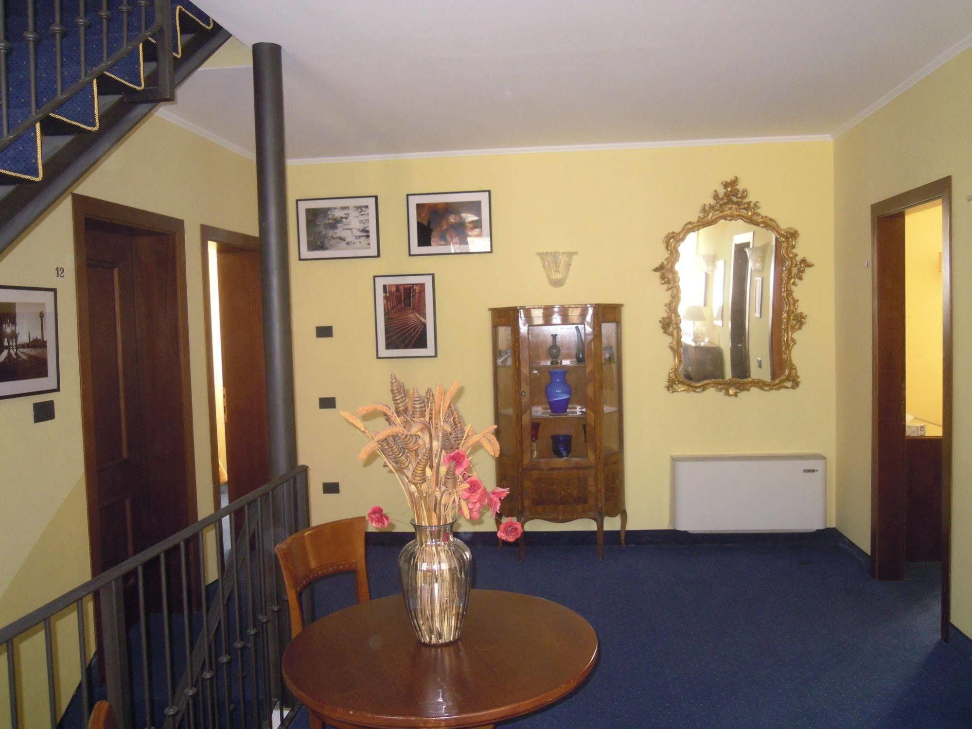 Alloggi Marinella bahay-panuluyan 3*